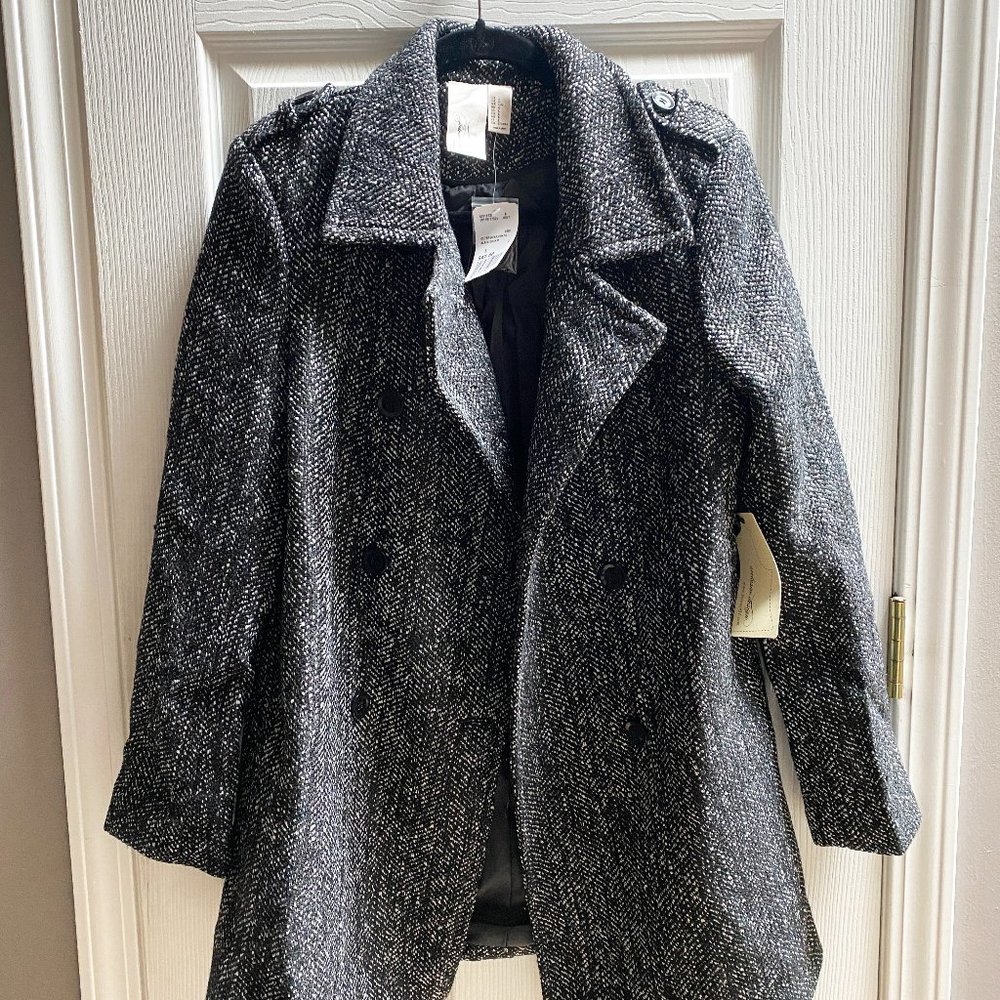 Forever 21 Exclusive Cream & Black Coat | Size Large